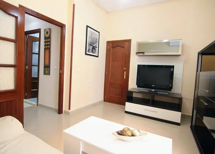 Serafín De La Caleta Apartamento *